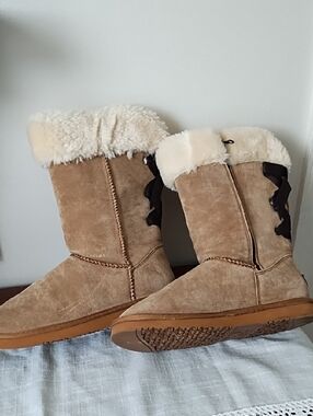 Lamo Tan Suede Shearling Lace-Up Mid-Calf Boots